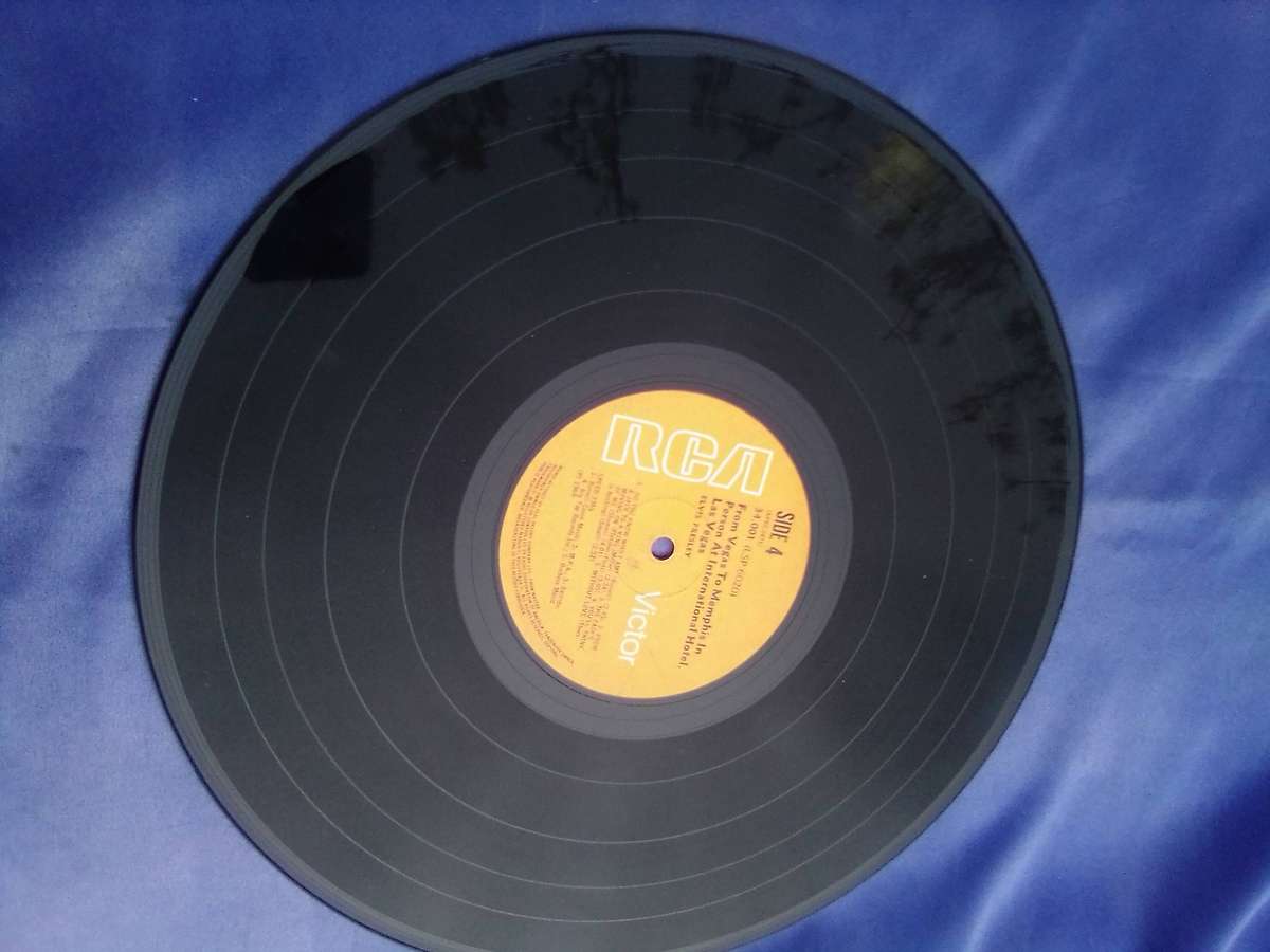 L.P. Vinyl Record. Elvis in Person at the International Hotel. Back in Memphis.  Double L P.  VG+ VG