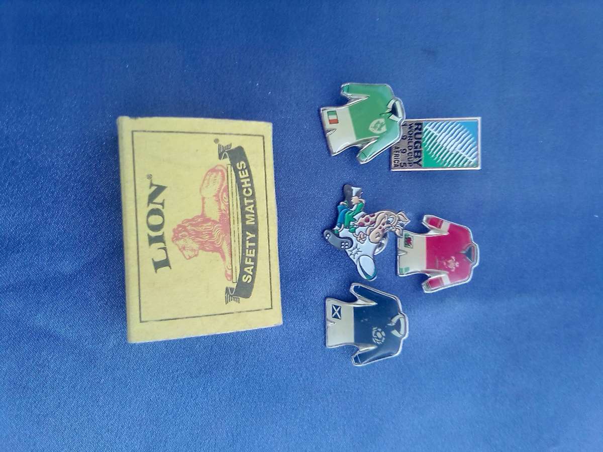 Rugby joblot.  Lapel pins/badges.