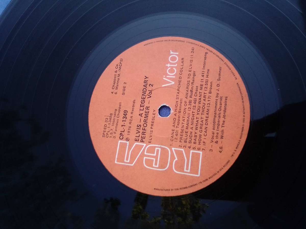 L.P. Vinyl Record. Elvis. A legendary performer.  VG  VG