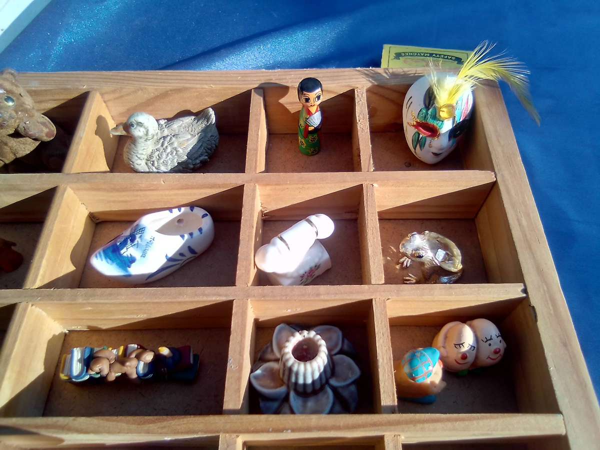 Printer's-tray (small 400x300) c/w ornaments