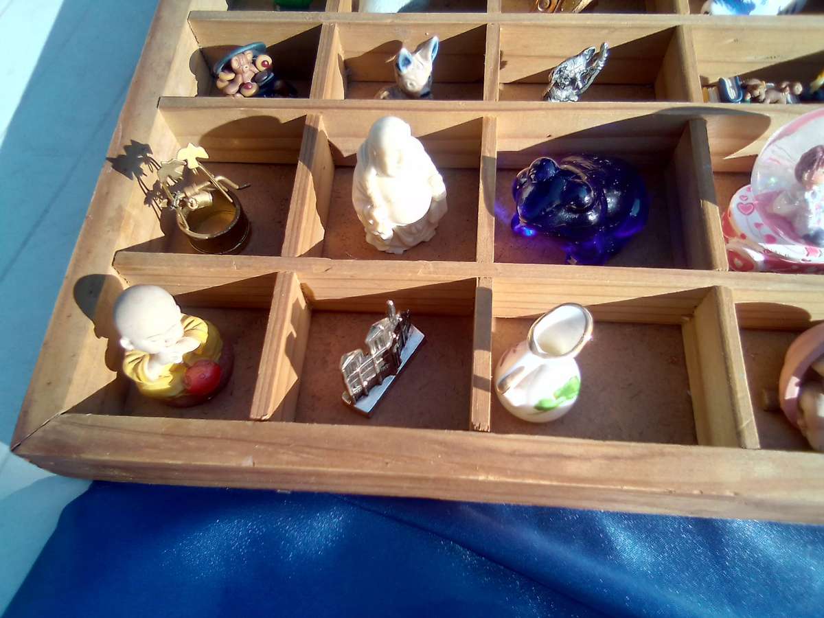 Printer's-tray (small 400x300) c/w ornaments