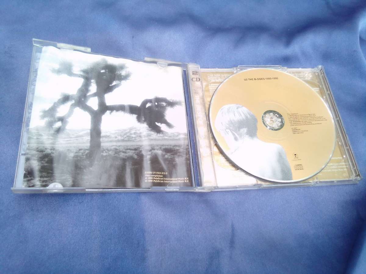 CD.  U2. 2 CD Set.  The Best of.
