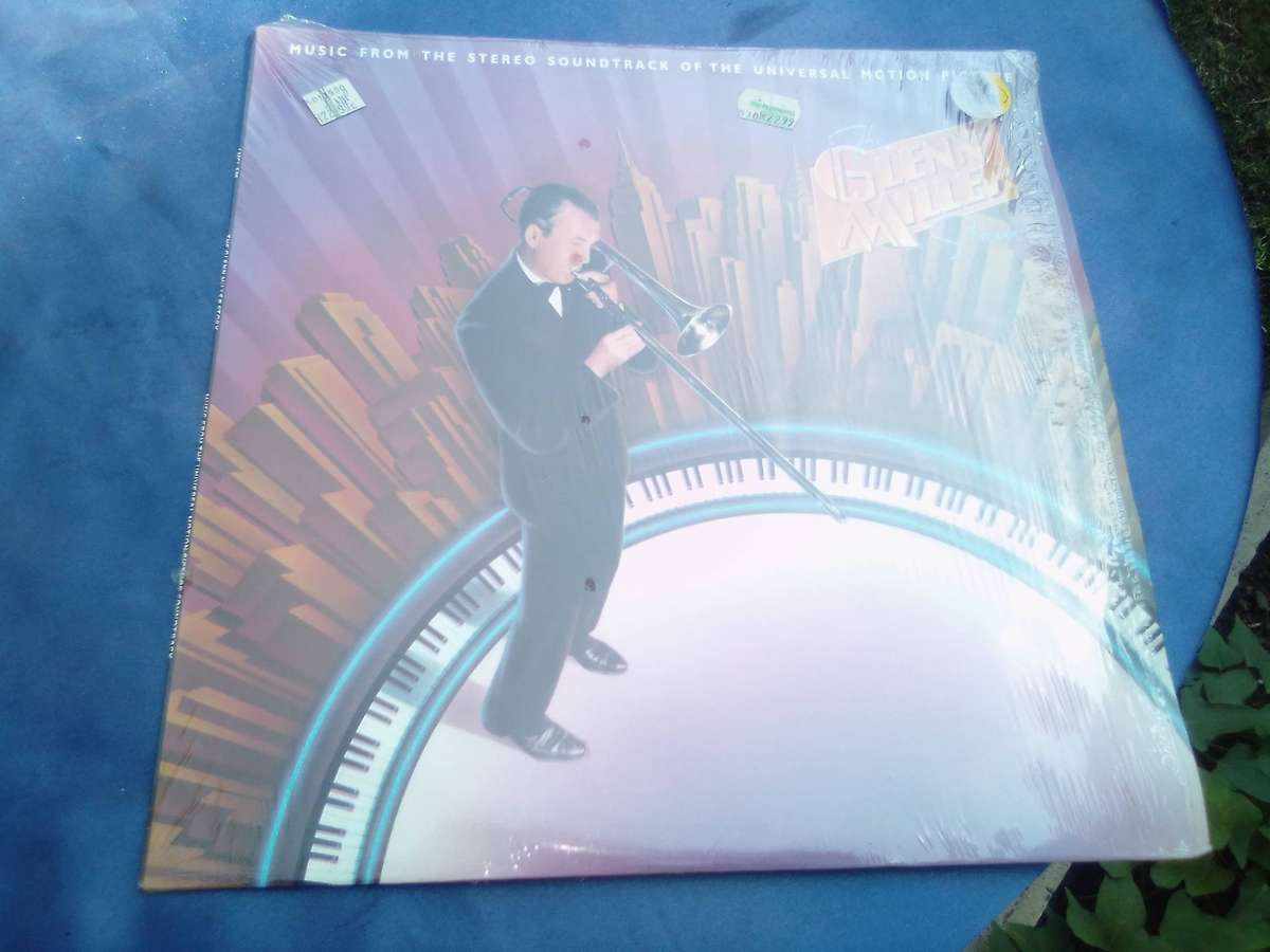 L.P.  The Glen Miller Show. VG  VG