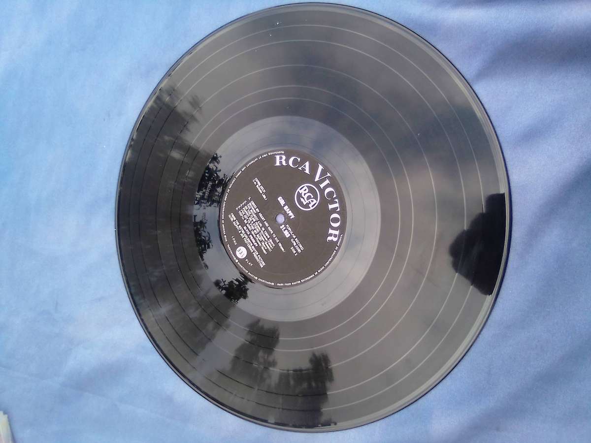 L.P.  Elvis.  Girl Happy.  VG  VG