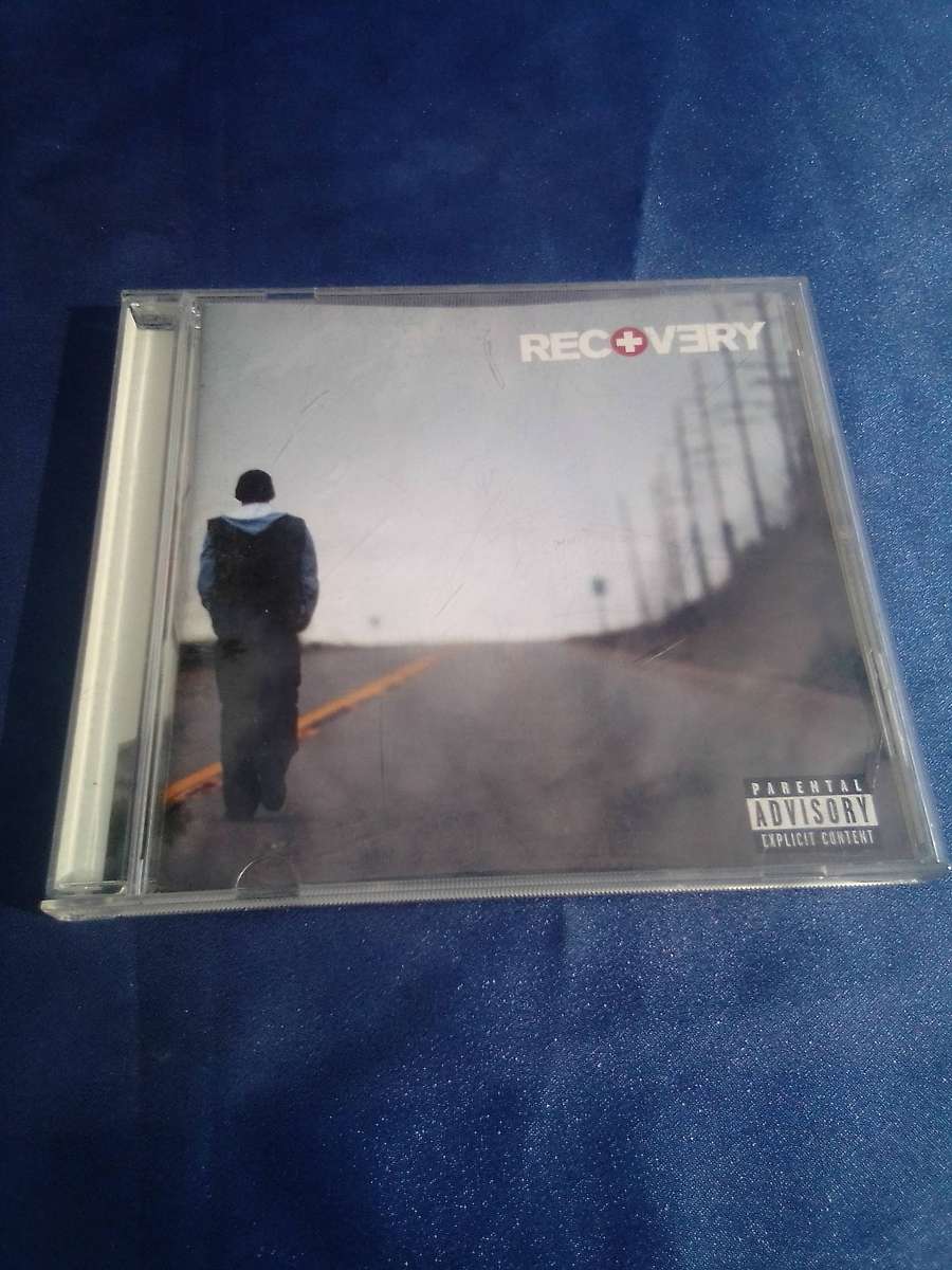 CD. Eminem.  Recovery.