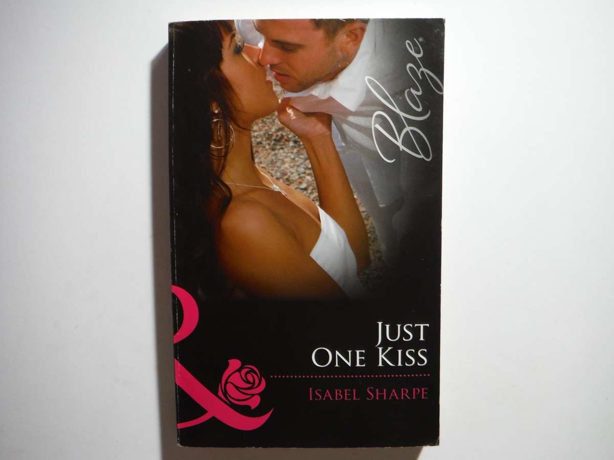 Mills & Boon : Just One Kiss - Paperback - Isabel Sharpe