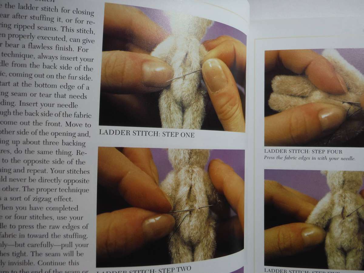 How to Make Enchanting Miniature Teddy Bears - Softcover - Debbie Kesling