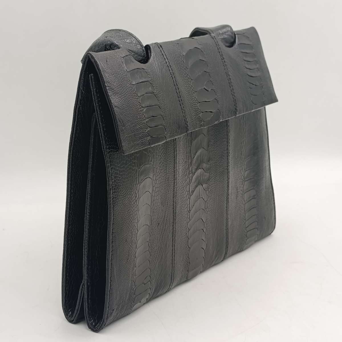 Cape cobra vintage leather craft of distinction Cape Town crocodile black leather handbag + purse