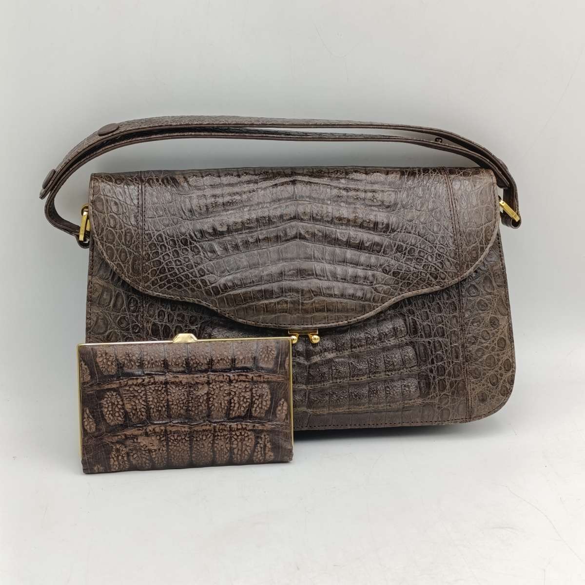 Cape Cobra vintage leather craft of distinction Cape Town dark brown wild crocodile handbag