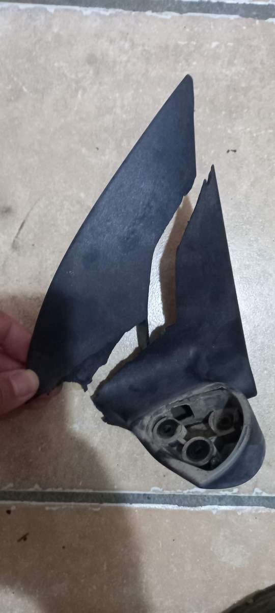 OEM Toyota Hilux D4D 2008 Left (passenger) side mirror