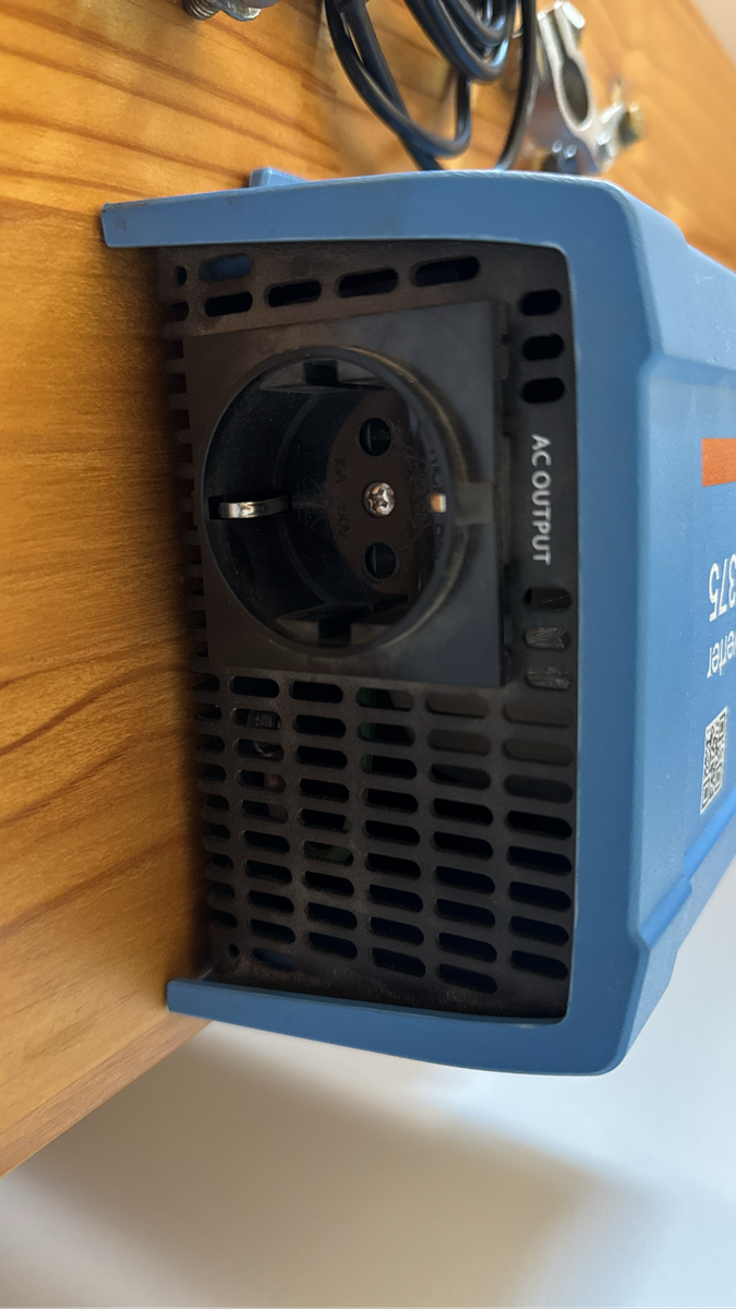 Victron 12/375 Inverter with change over switch