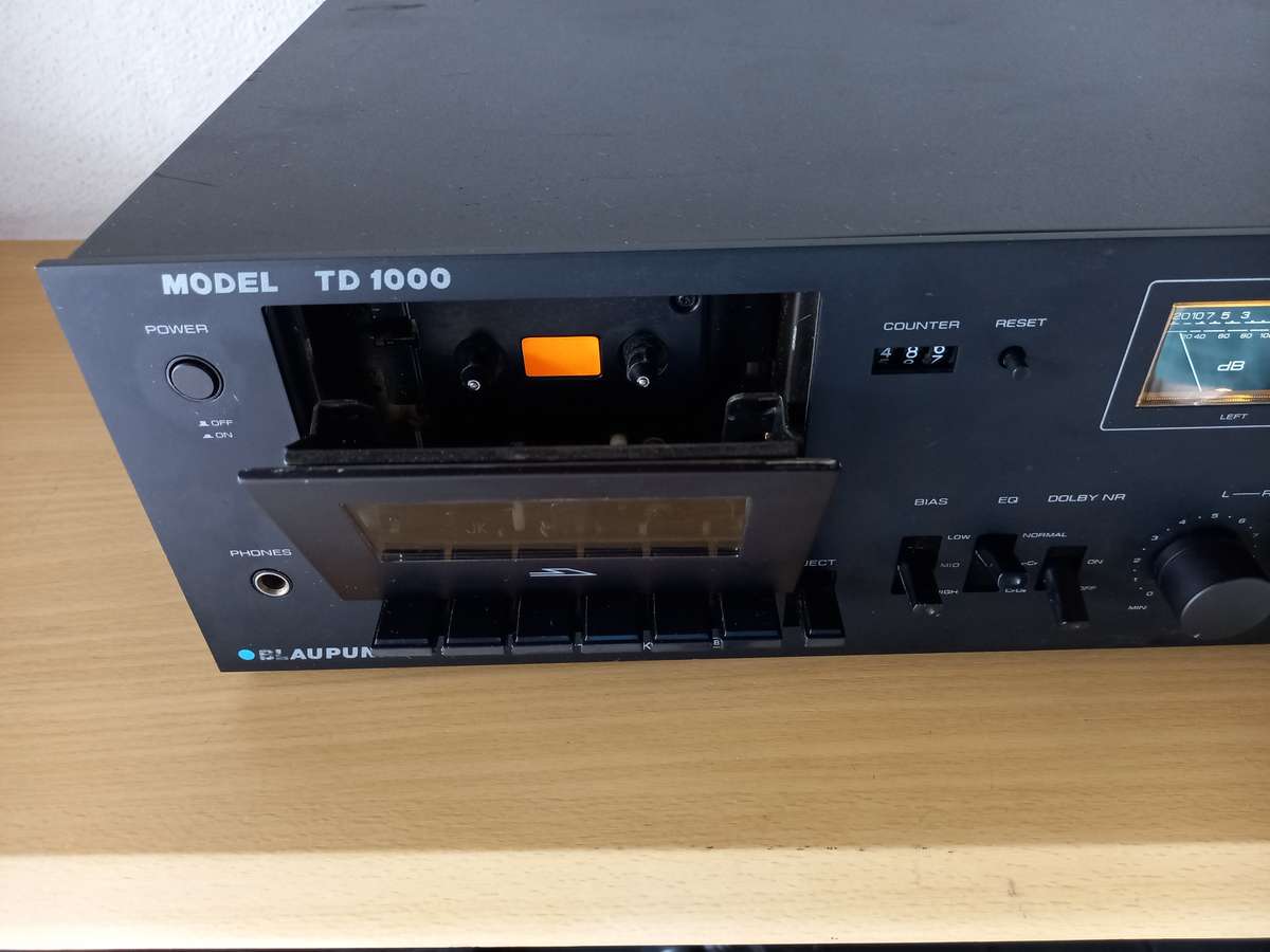BLAUPUNKT SINGLE TAPE PLAYER !!! BARGAIN !!!!