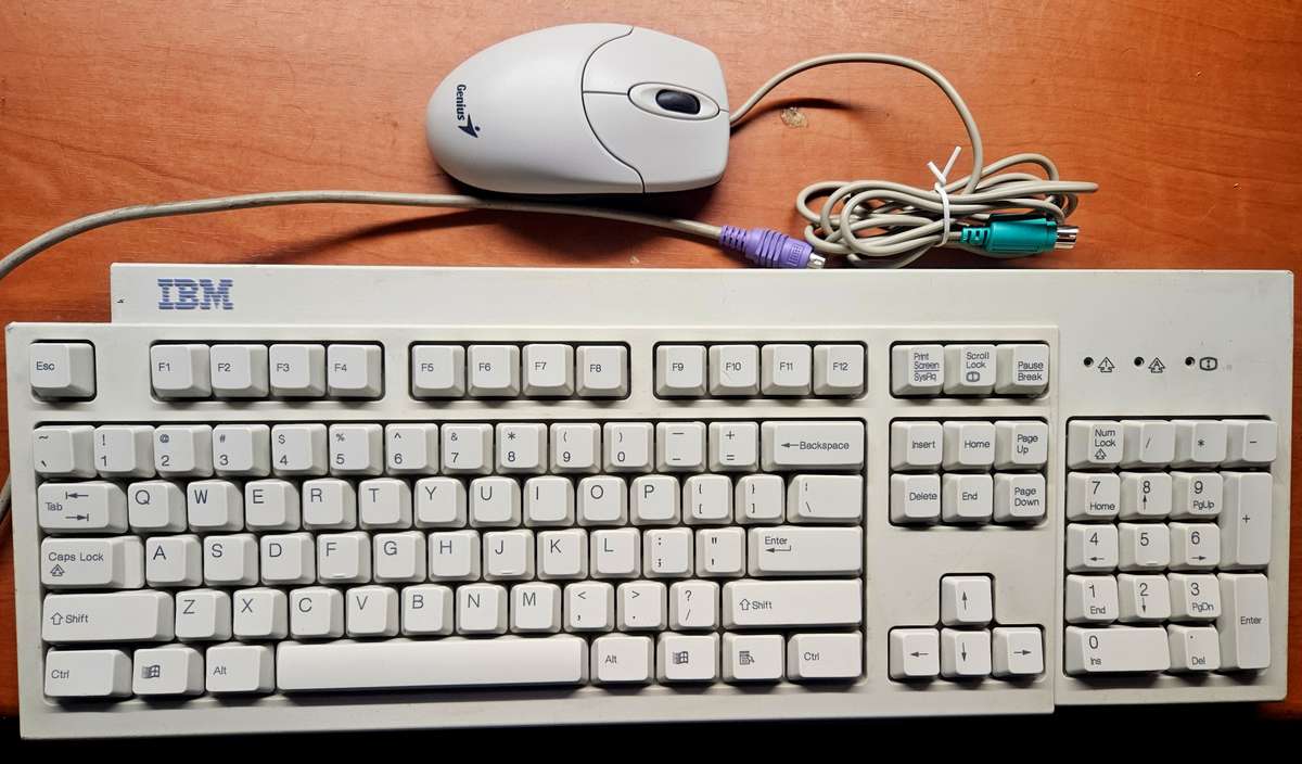 Vintage Desktop Computer- Tatung 386SX 1988