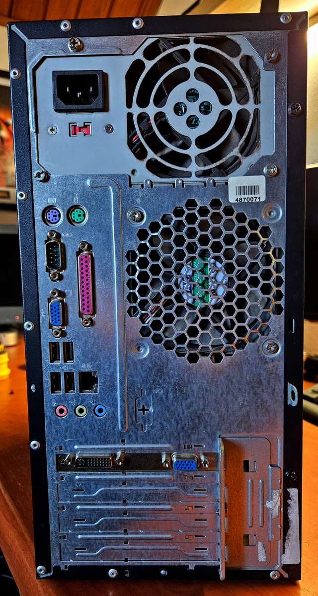 HP Desktop PC - Dualcore CPU-4Gb-2Tb-GT8400