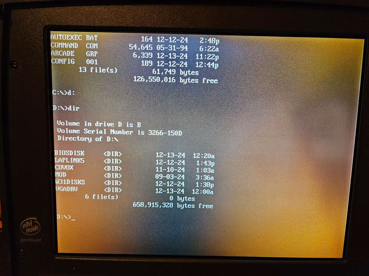 Compaq Armarda 1120 Pentium1 Notebook (1996)