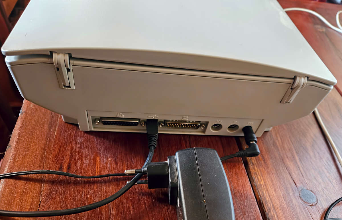 Dell Pentium III Desktop PC (2000) with many extras.