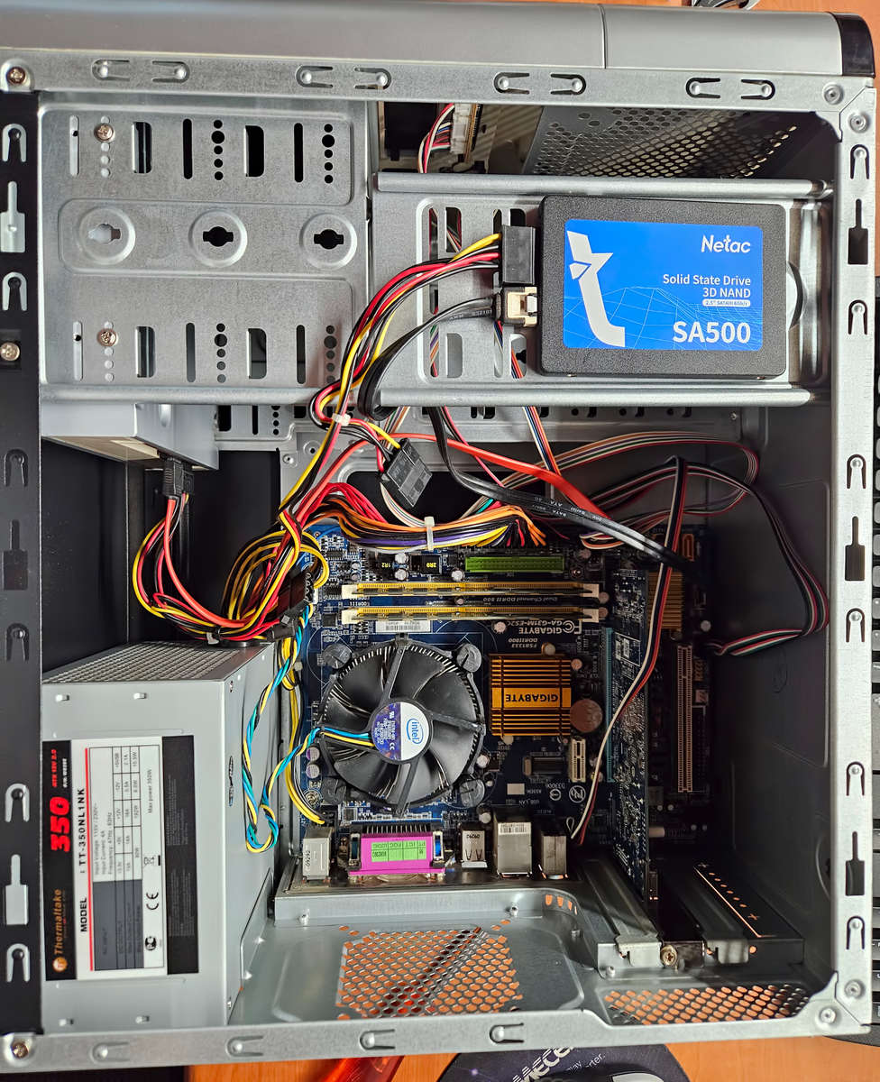 Windows 10 Desktop PC.  2.9Ghz Dualcore-4Gb RAM-120Gb SSD