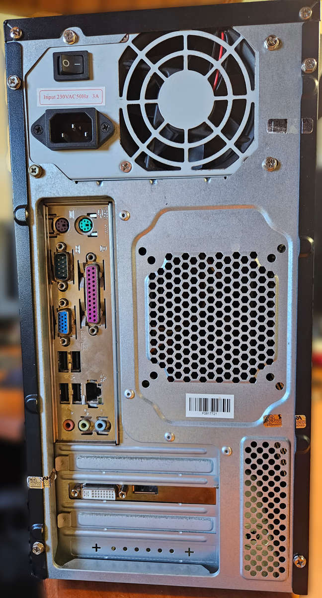 Windows 10 Desktop PC.  2.9Ghz Dualcore-4Gb RAM-120Gb SSD