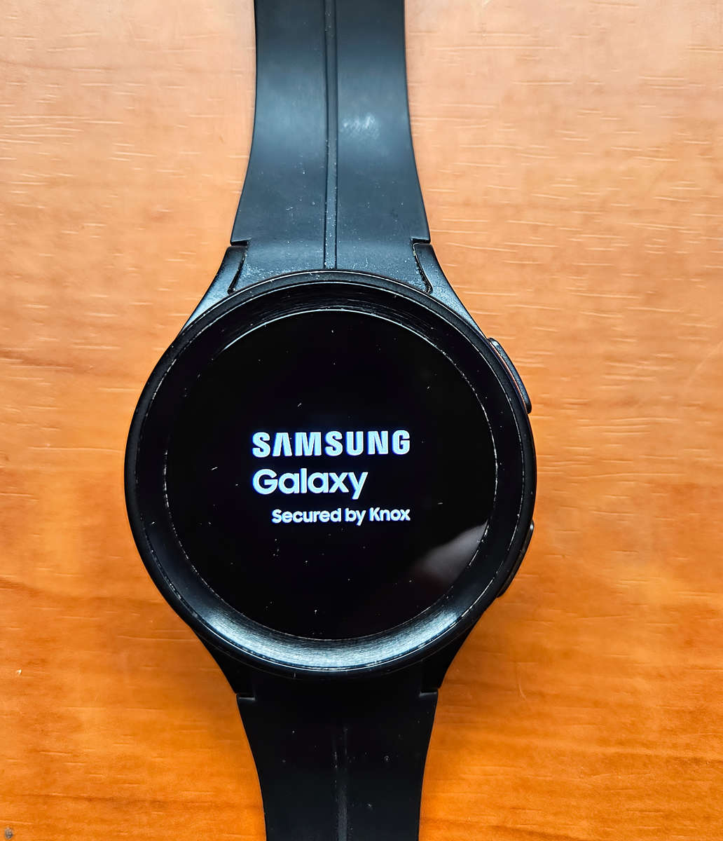 Samsung Galaxy Watch 5 Pro (Black Titanium)