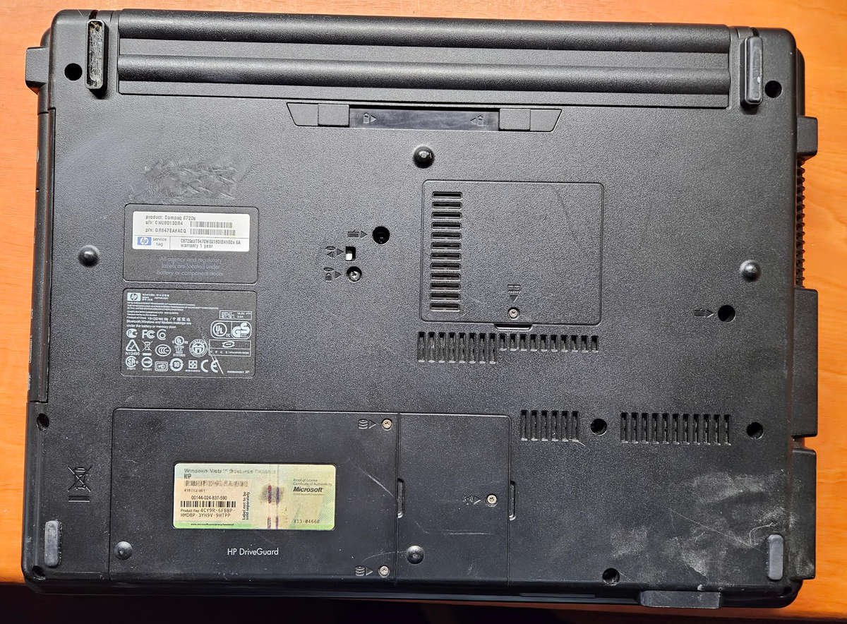 HP Compaq 6720S Laptop Computer
