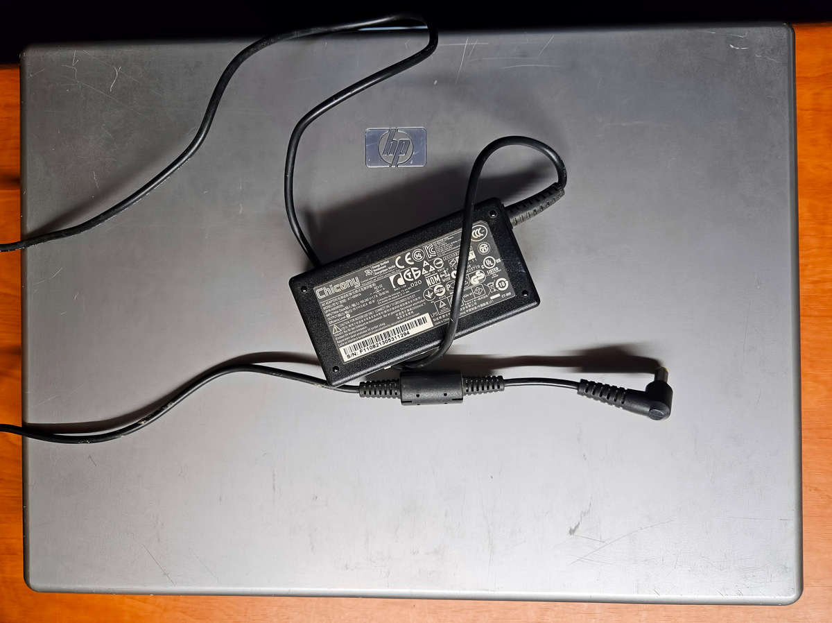 HP Compaq 6720S Laptop Computer