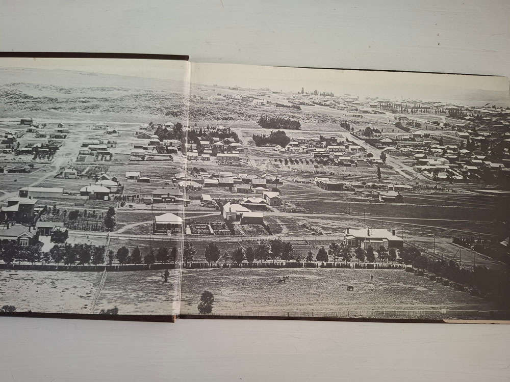 The Barnett Collection Volume II: South Africa And Johannesburg At the Beginning Of The 20th Century