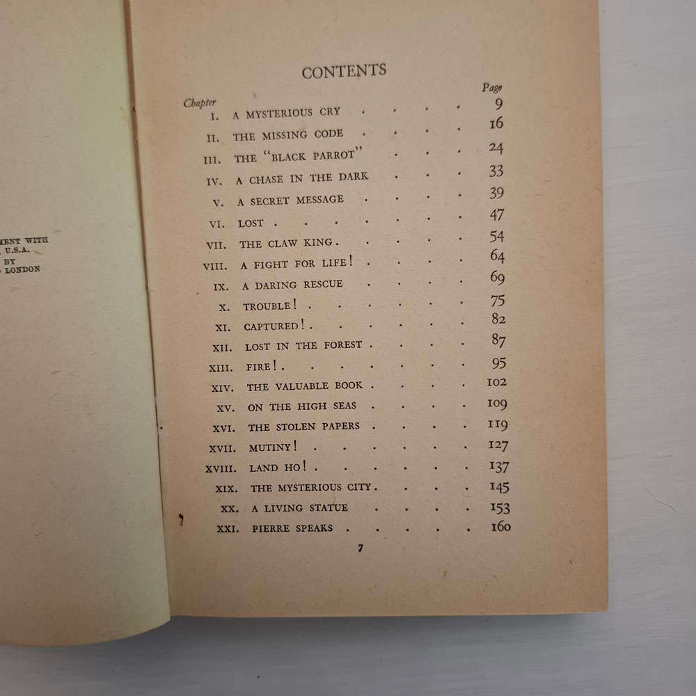 The Hardy Boys: The Twisted Claw (Franklin W. Dixon)