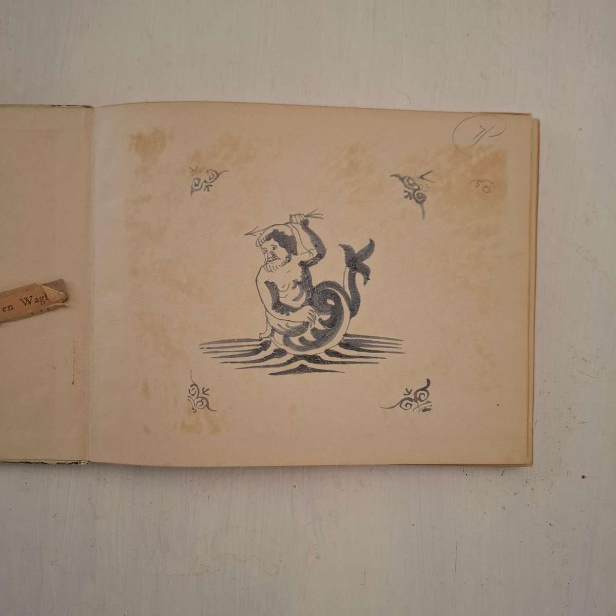 The Old Town House: Its Place in the History of Cape Town / Die Burger Raad-en Waghuis: Sy Plek in d