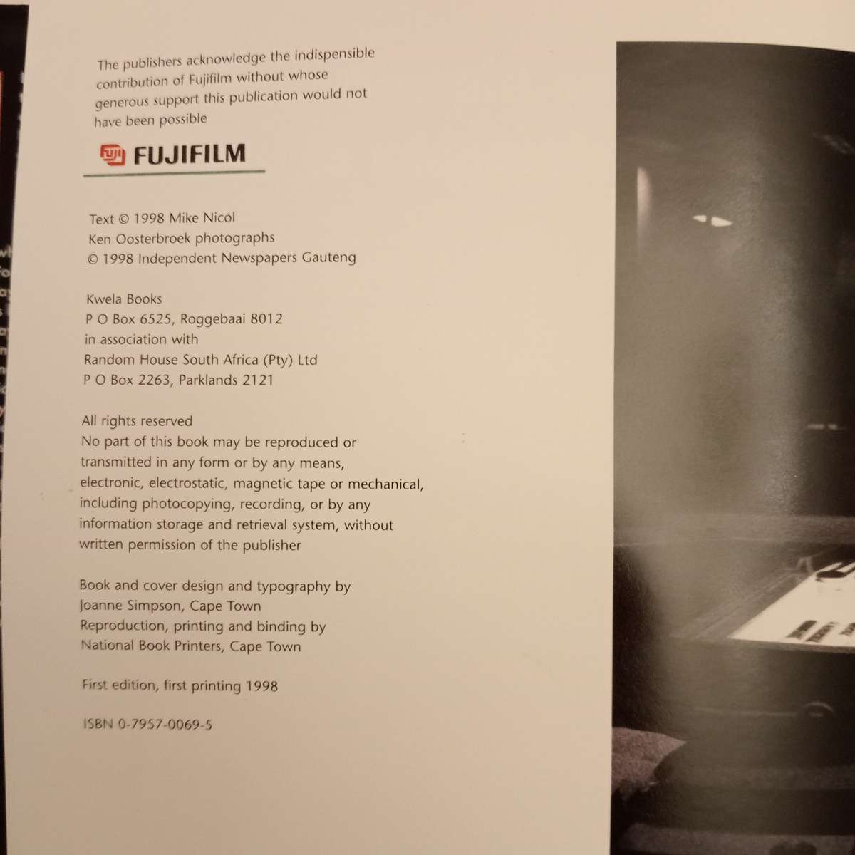 The Invisible Line: The Life and Photography of Ken Oosterbroek 1962-1994