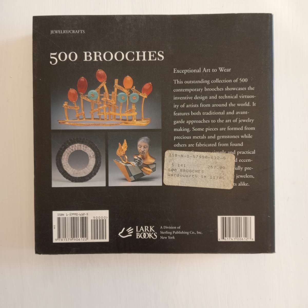 500 Brooches: Inspiring Adornments for the Body [A Lark Jewelry Book]