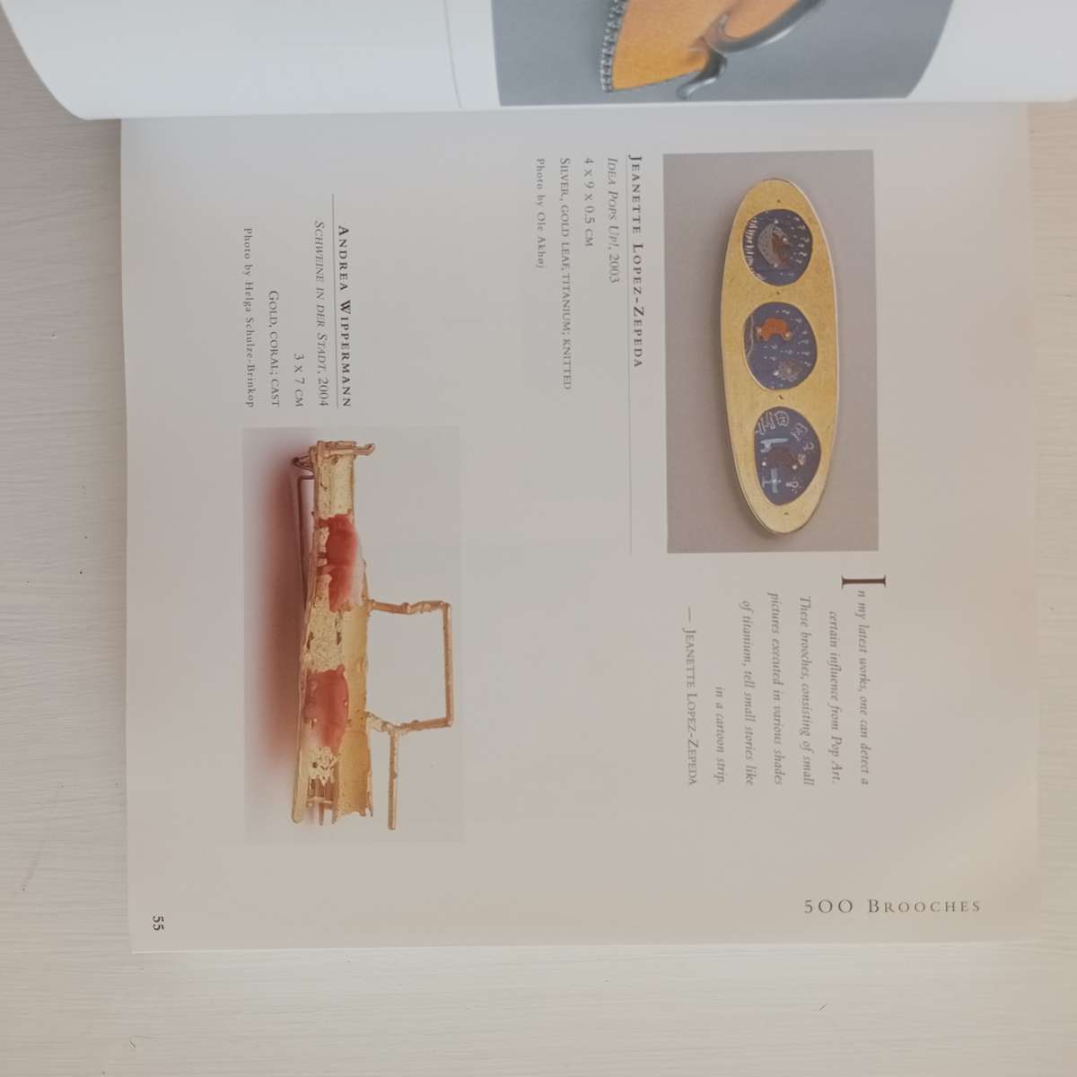 500 Brooches: Inspiring Adornments for the Body [A Lark Jewelry Book]