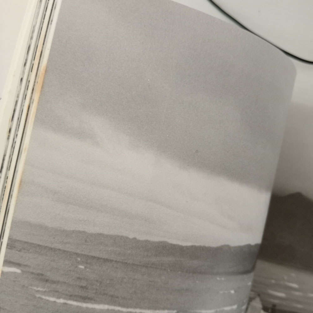 Eyelids of Morning: The Mingled Destinies of Crocodiles and Men (Alistair Graham, Peter Beard)