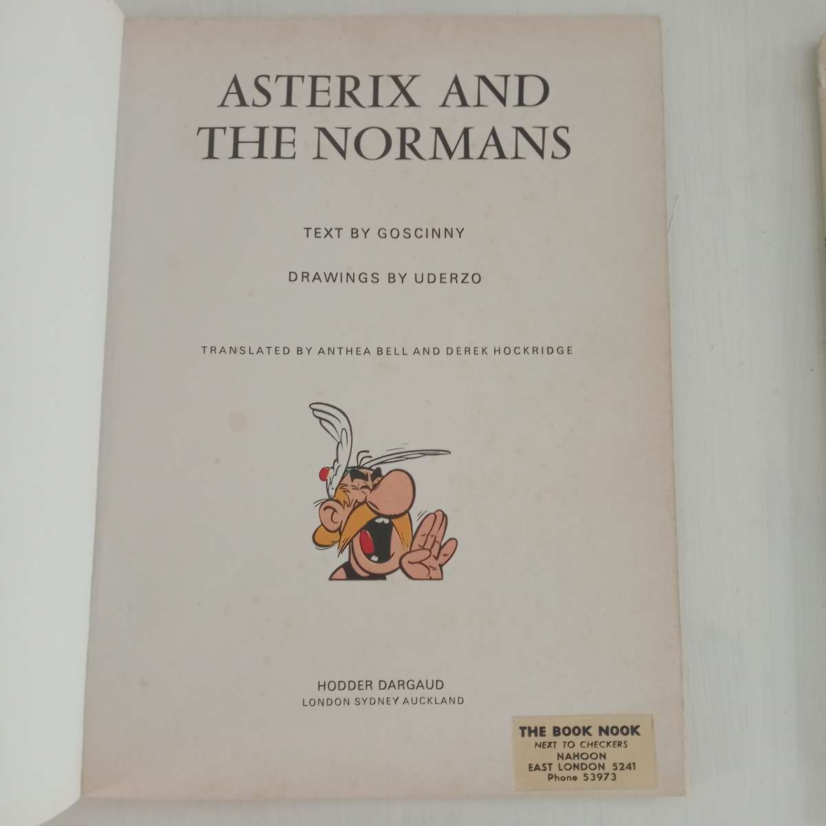 3 X Asterix books (bid is for all)
