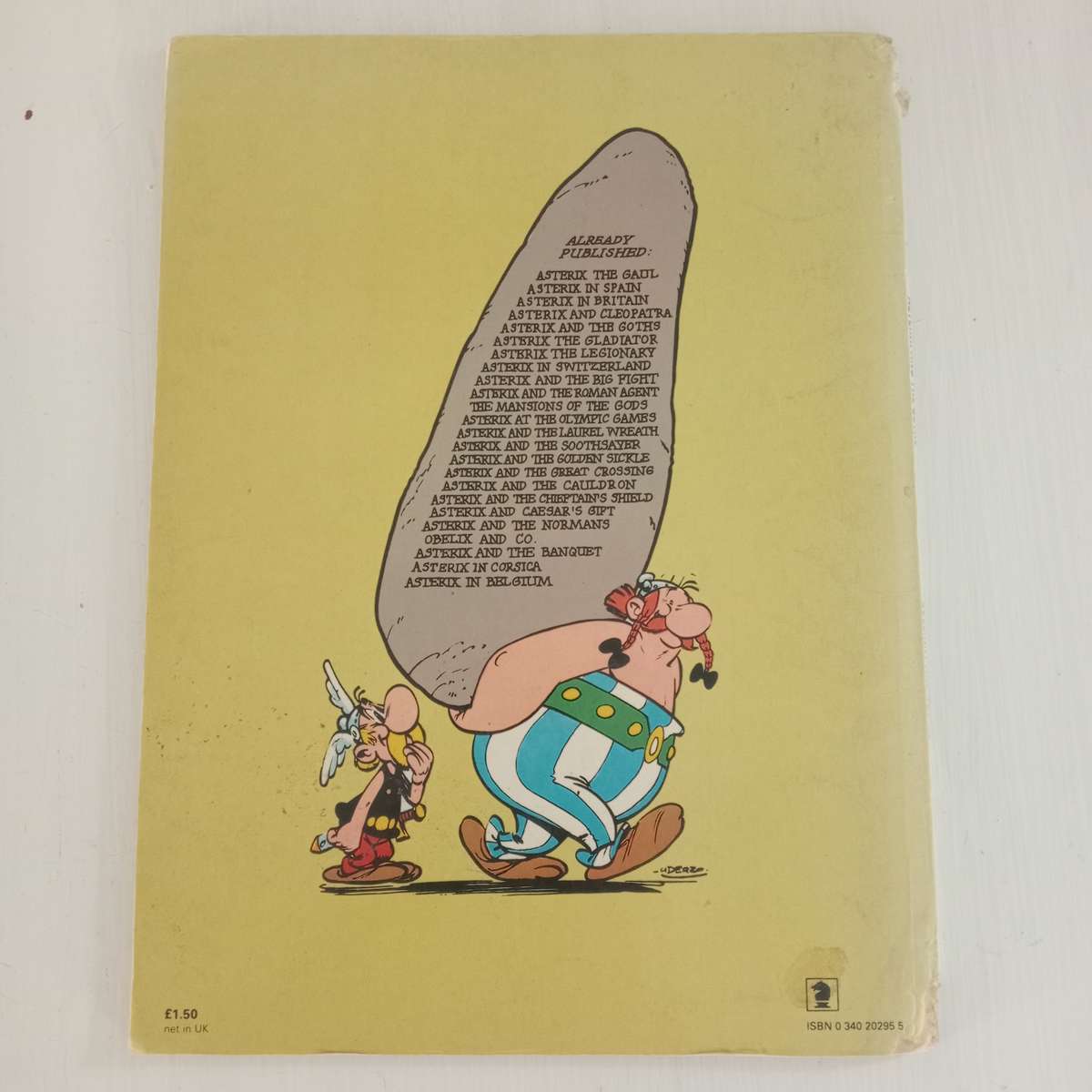 3 X Asterix books (bid is for all)