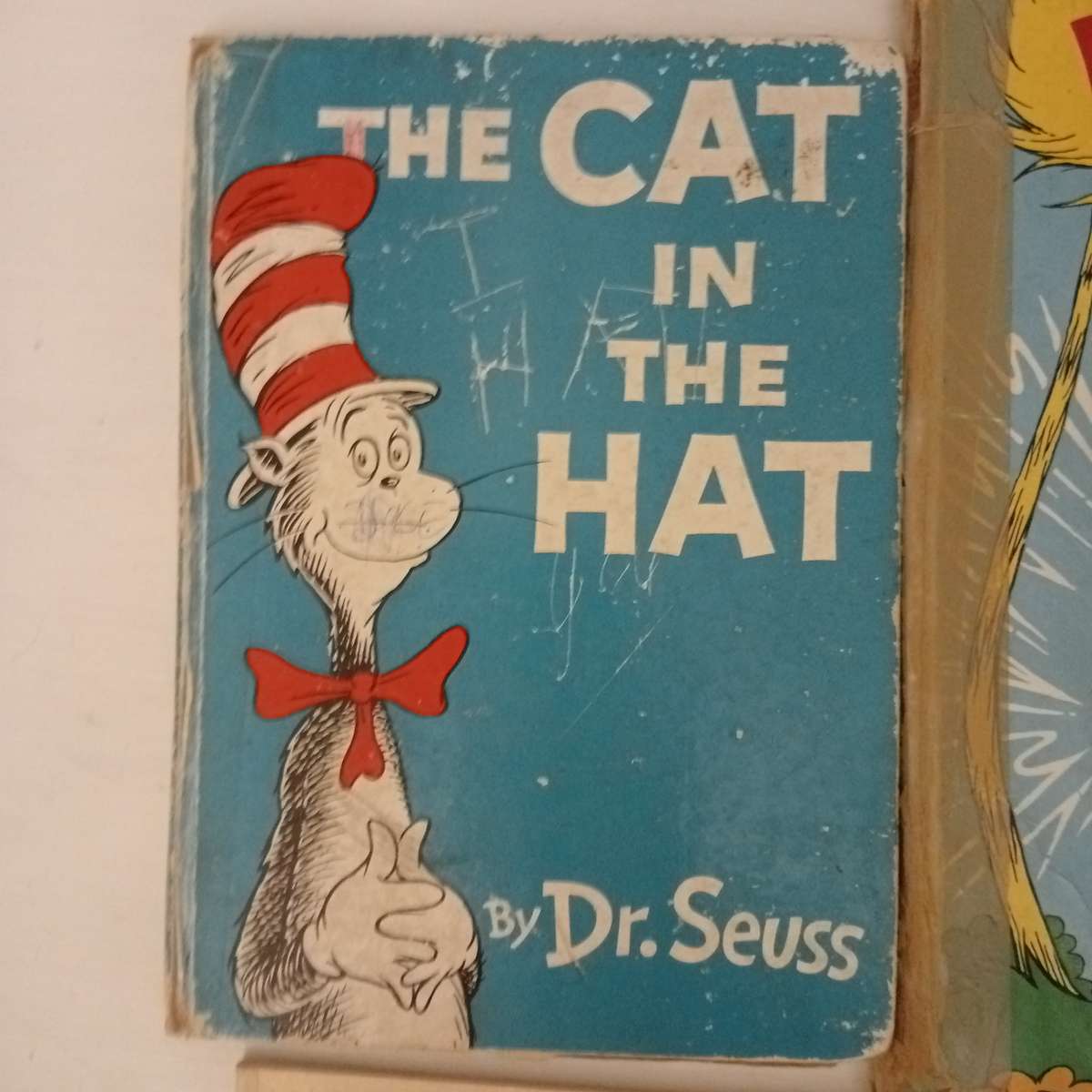 4 X Dr Seuss books (bid for all)