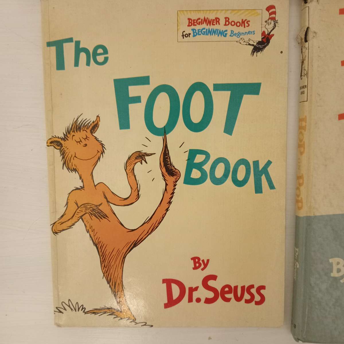 4 X Dr Seuss books (bid for all)