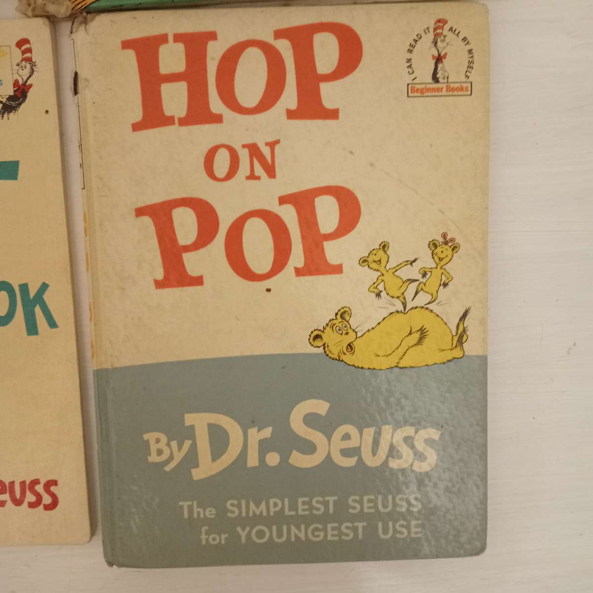 4 X Dr Seuss books (bid for all)