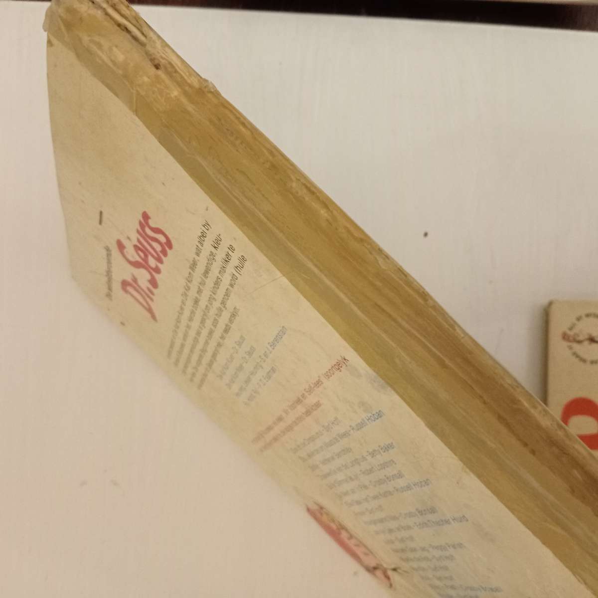 4 X Dr Seuss books (bid for all)