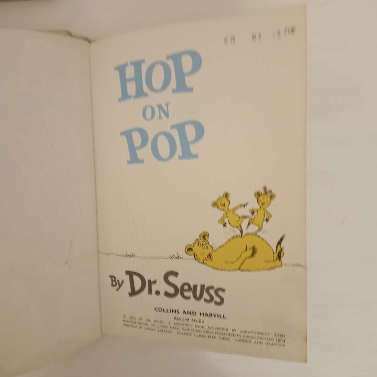 4 X Dr Seuss books (bid for all)