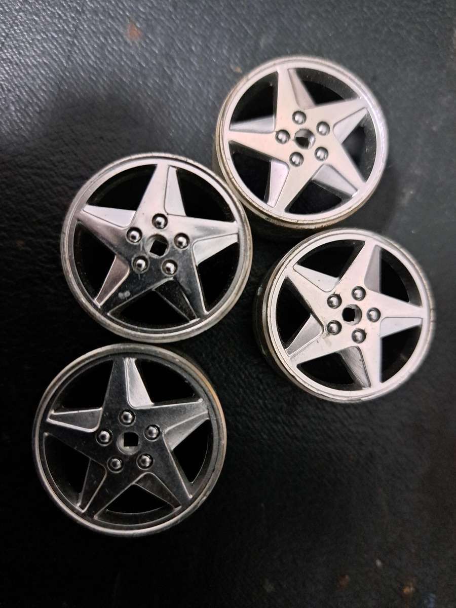 1:18 FERRARI 348 RIMS