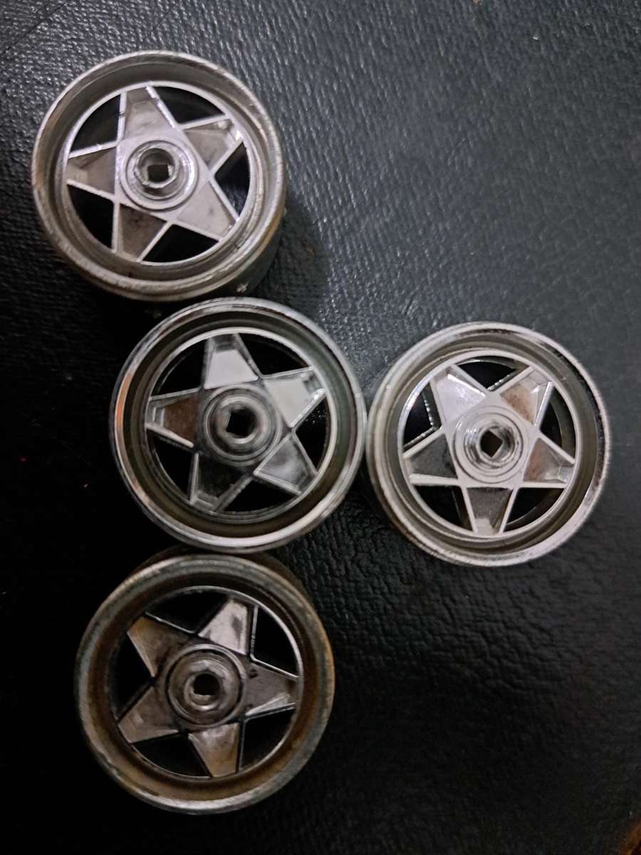 1:18 BBURAGO RIMS