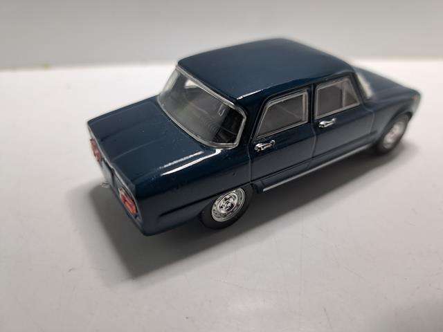 1:43 ALFA ROMEO GIULIA