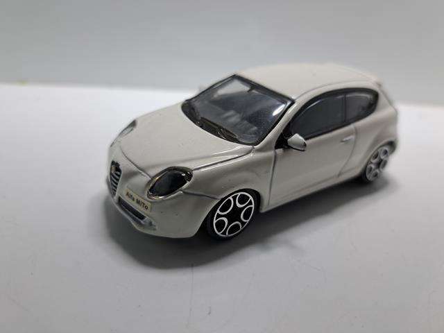 1:43 ALFA ROMEO MITO