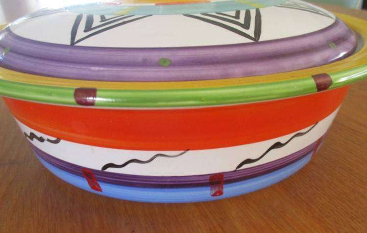 Lidded bowl by internationally renowned ceramicist Clementina van der Walt