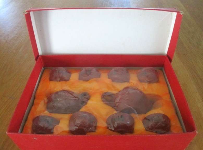 Special Chinese Yixing/Zisha eight cup tea set still in original box - signed