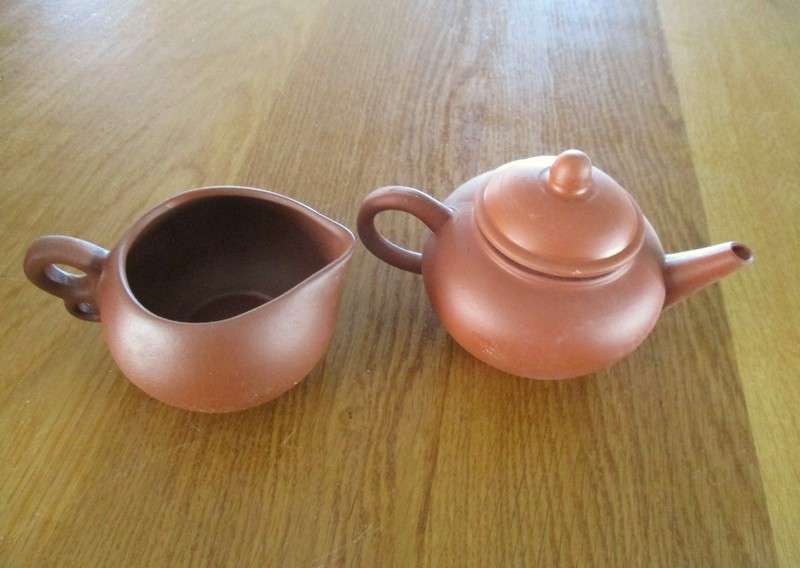 Special Chinese Yixing/Zisha eight cup tea set still in original box - signed