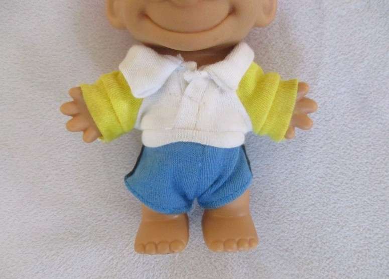 Cute collectable Russ troll in original outfit