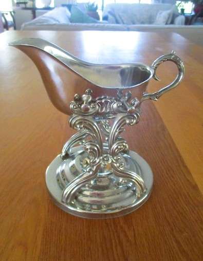 Elegant antique Victorian/Edwardian silver plated sauciere for hot chocolate, gravies & other sauces