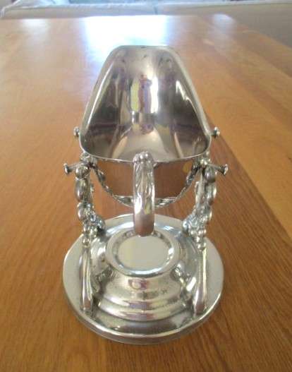 Elegant antique Victorian/Edwardian silver plated sauciere for hot chocolate, gravies & other sauces