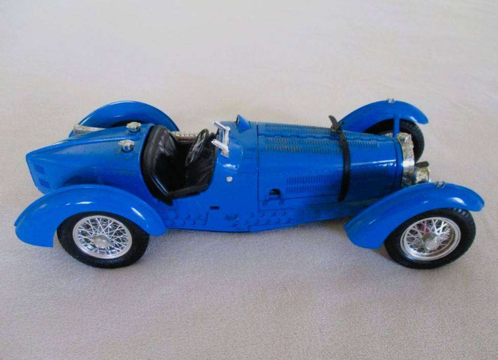 Diecast Bburago Bugatti type 59 (1934) - Large scale 1/18 - made in Italy